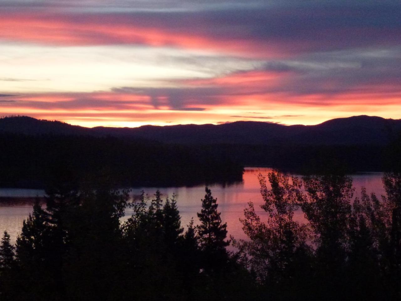 Little Black Bear Lodge/B&B Bridge Lake Luaran gambar